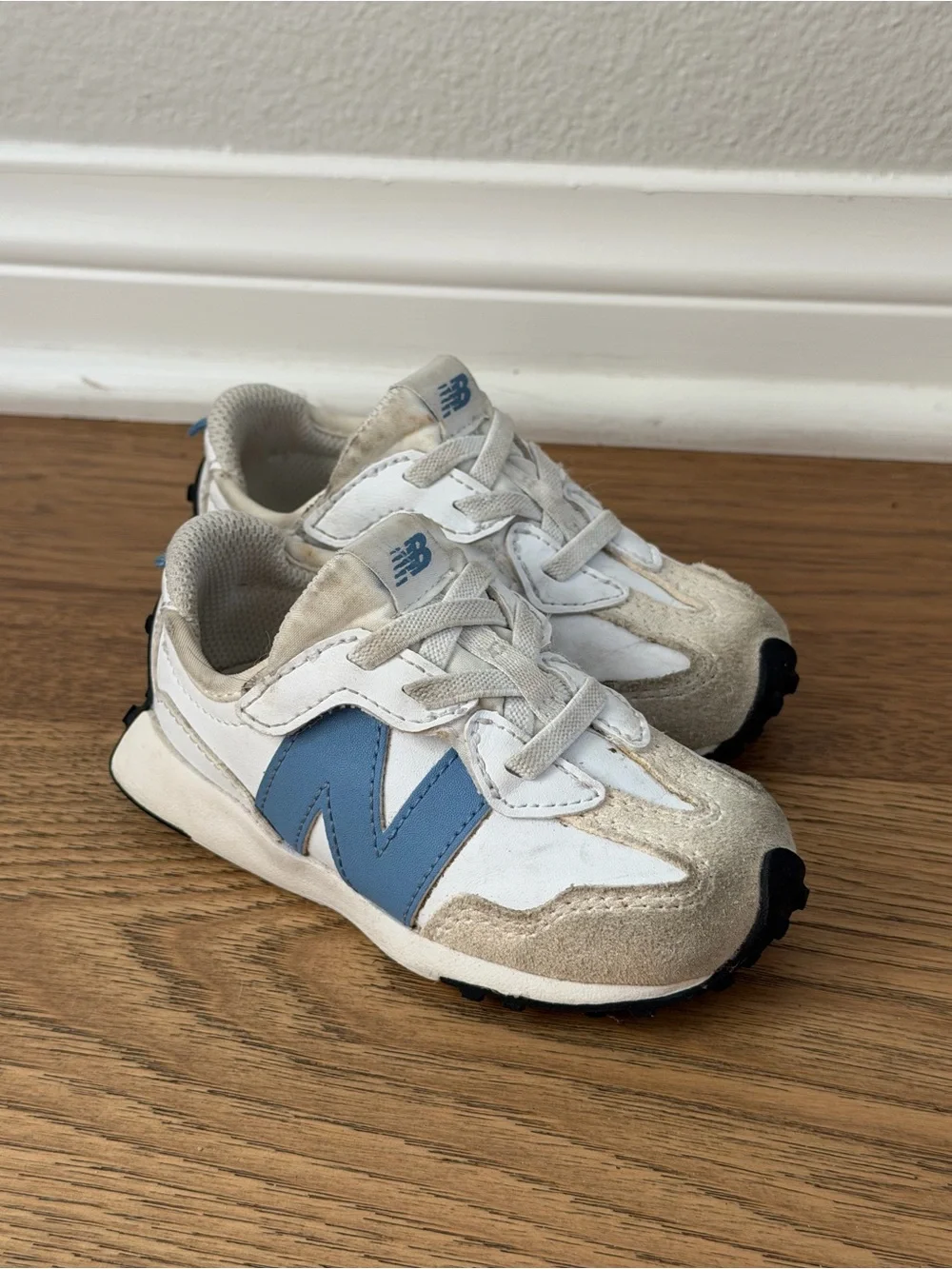 New Balance 327 Toddler Size 6 Velcro Sneakers